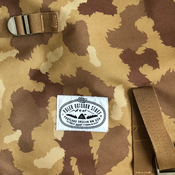 Backpack - Picture 2 of 4